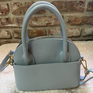 Italian leather small purse. like new